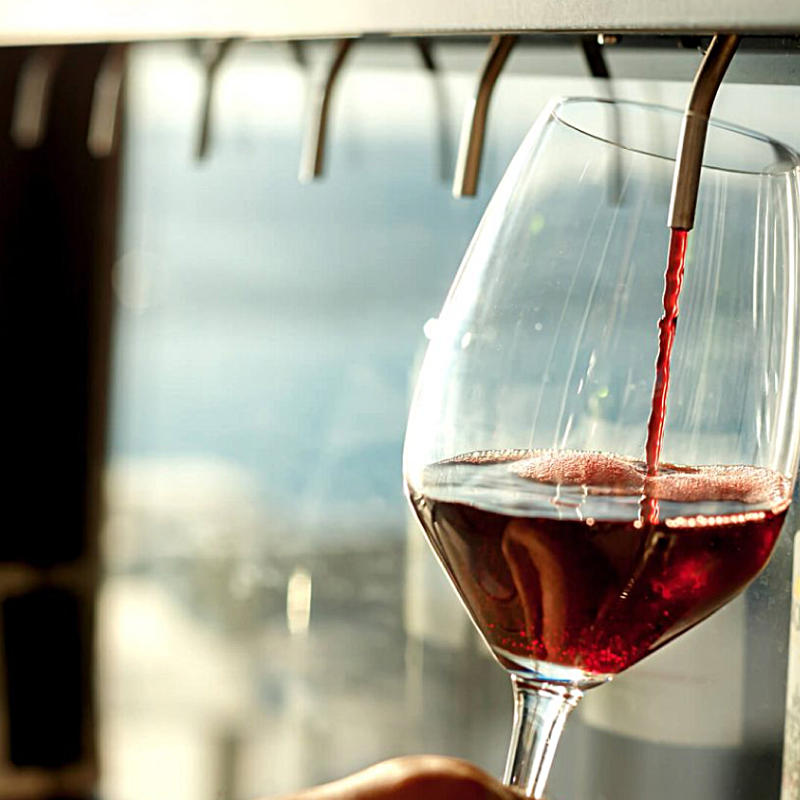 Vin désalcoolisé par Enostore France, le fournisseur français des distributeurs de vin au verre des marques Enomatic et WineEmotion
